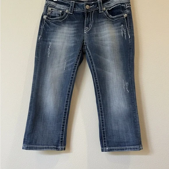 Miss Me JP5418P Capri Jeans Size 28 | Distressed Blue Denim - Picture 3 of 14